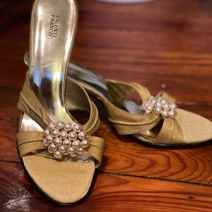 Valenti Franco Glitter Gold Leather Pearl Heels Size 10 NWT